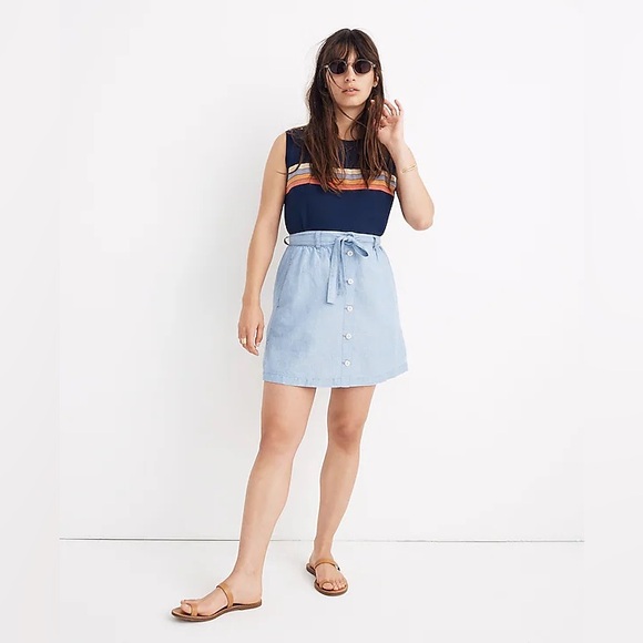 🎈3/$25🎈Madewell Denim Button Front Tie Mini Skirt - Picture 1 of 8